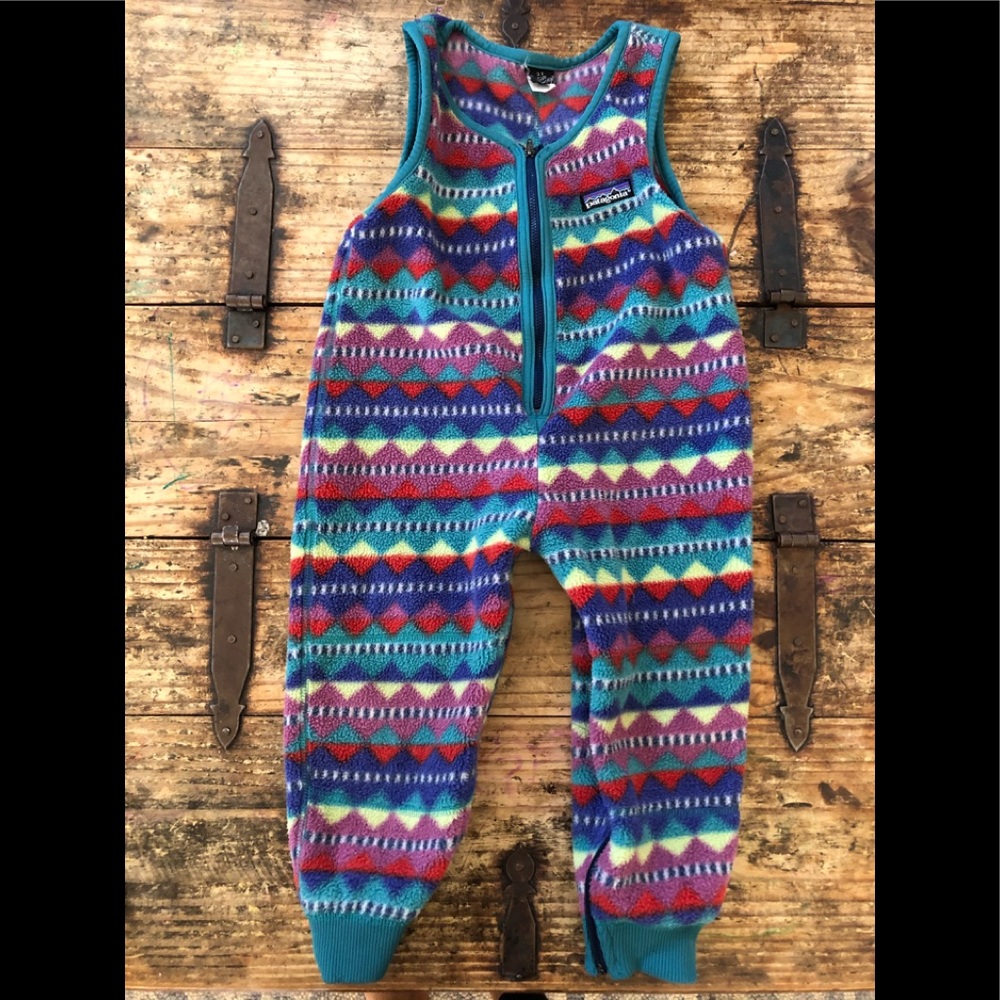 Sold! Patagonia kids fleece leg zip romper 3t